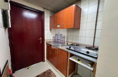 Apartment - Studio - 1 Bathroom for rent in Muwailih Building - Muwaileh - Sharjah