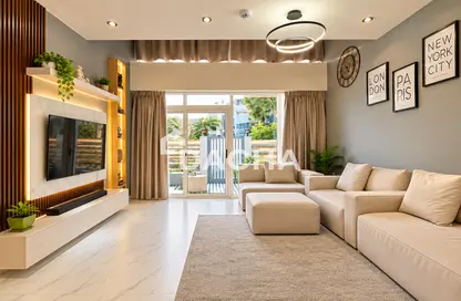 Townhouse - 2 Bedrooms - 3 Bathrooms for rent in Rukan 3 - Rukan - Dubai