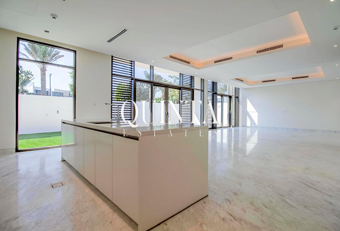 Luxury Villa | Spacious | Ready to Move photo 7