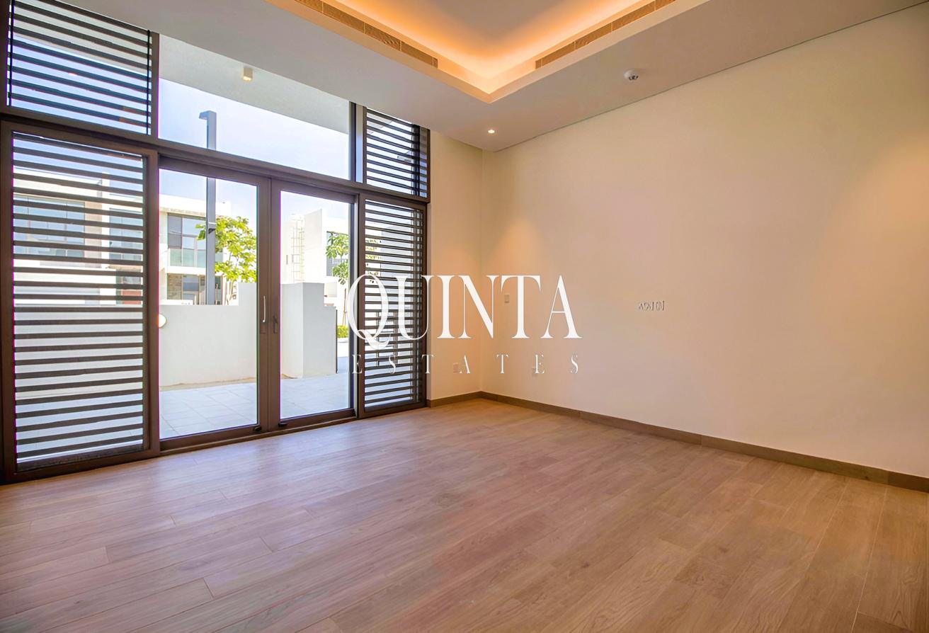 Luxury Villa | Spacious | Ready to Move photo 8