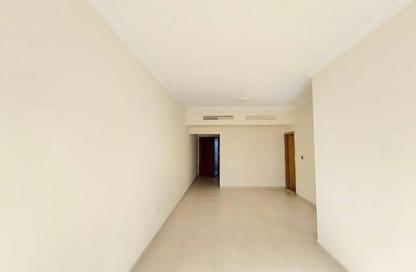 Apartment - 1 Bedroom - 2 Bathrooms for rent in Muwaileh 29 Building - Muwaileh - Sharjah