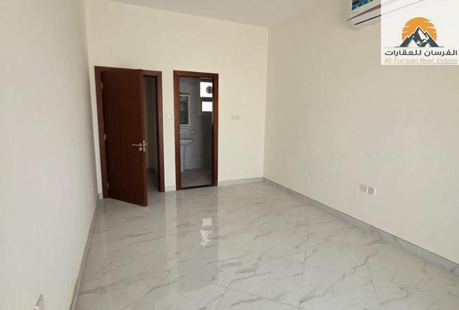 137870000 - Property Image 3