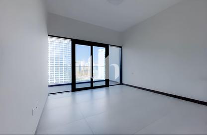 Apartment - 1 Bedroom - 1 Bathroom for rent in SOL Bay - Business Bay - Dubai
