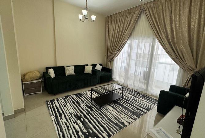 82807378 - Property Main Image