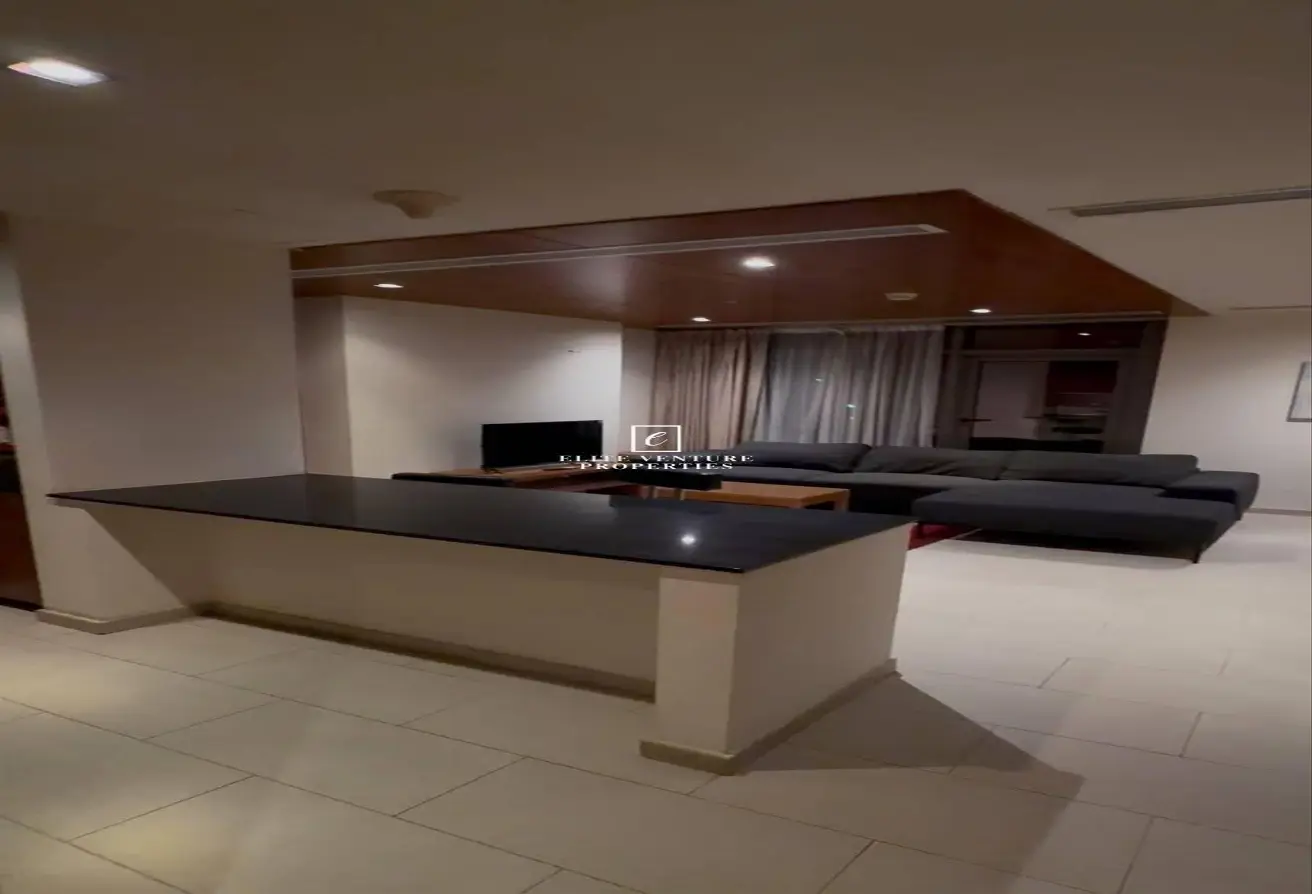 156932406 - Property Main Image