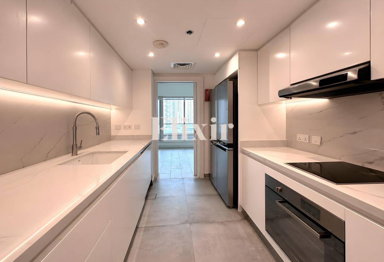 Vacant | Fully renovated | Marina View photo 7