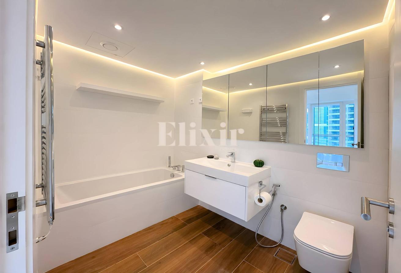 Vacant | Fully renovated | Marina View photo 9