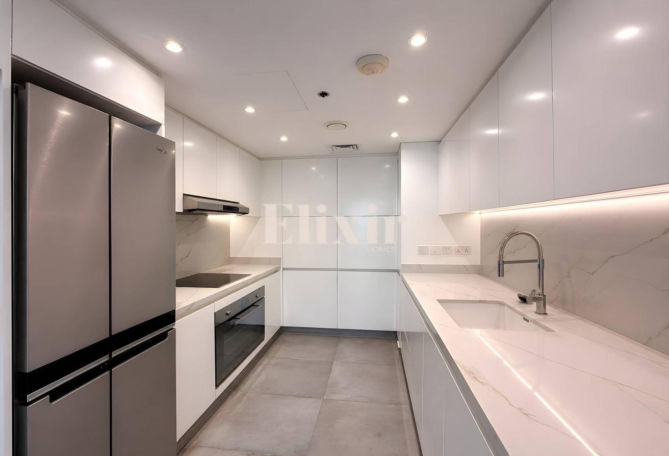 Vacant | Fully renovated | Marina View photo 6