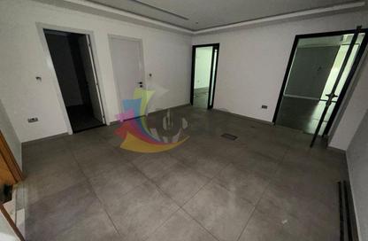Office Space - Studio - 1 Bathroom for rent in Oud Metha - Bur Dubai - Dubai