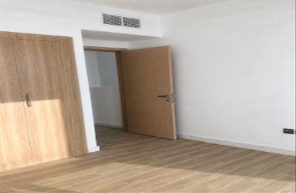 Townhouse - 2 - 2 for rent in Rukan 3 - Rukan - Dubai