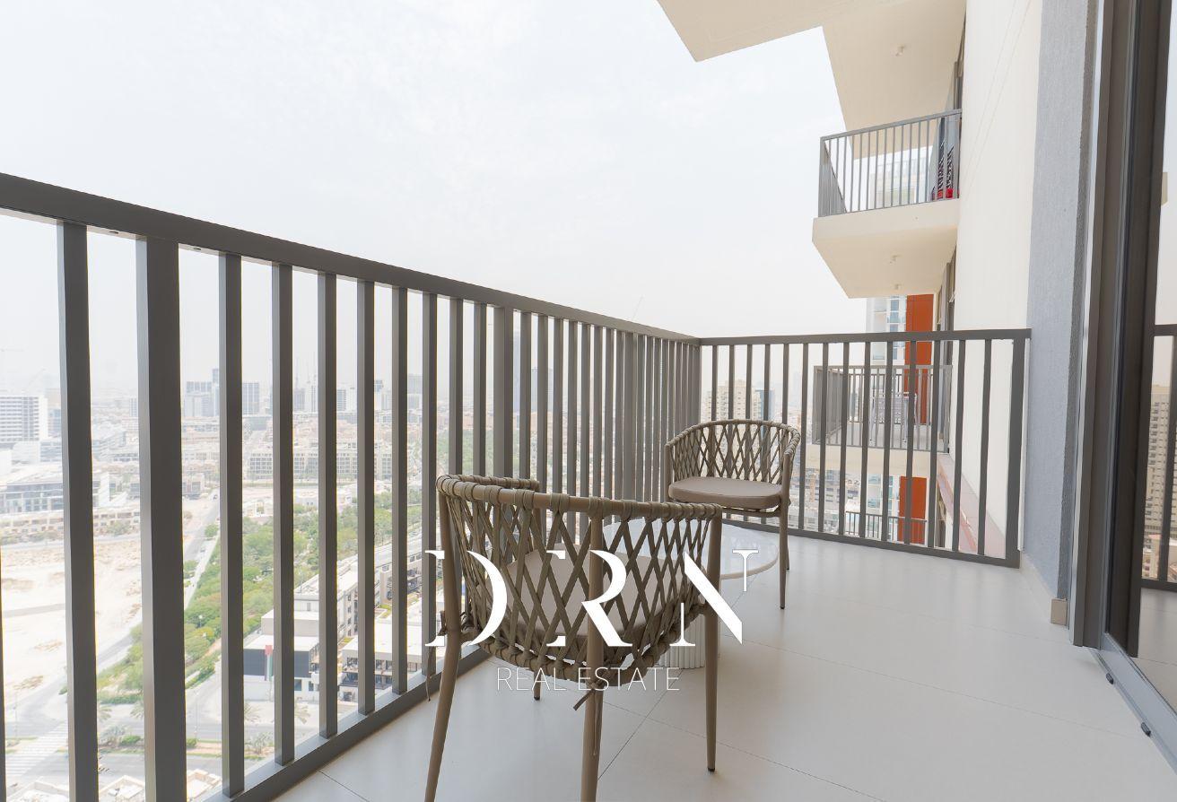 Elegant Studio | Upgraded | Furnished | Vacant photo 7