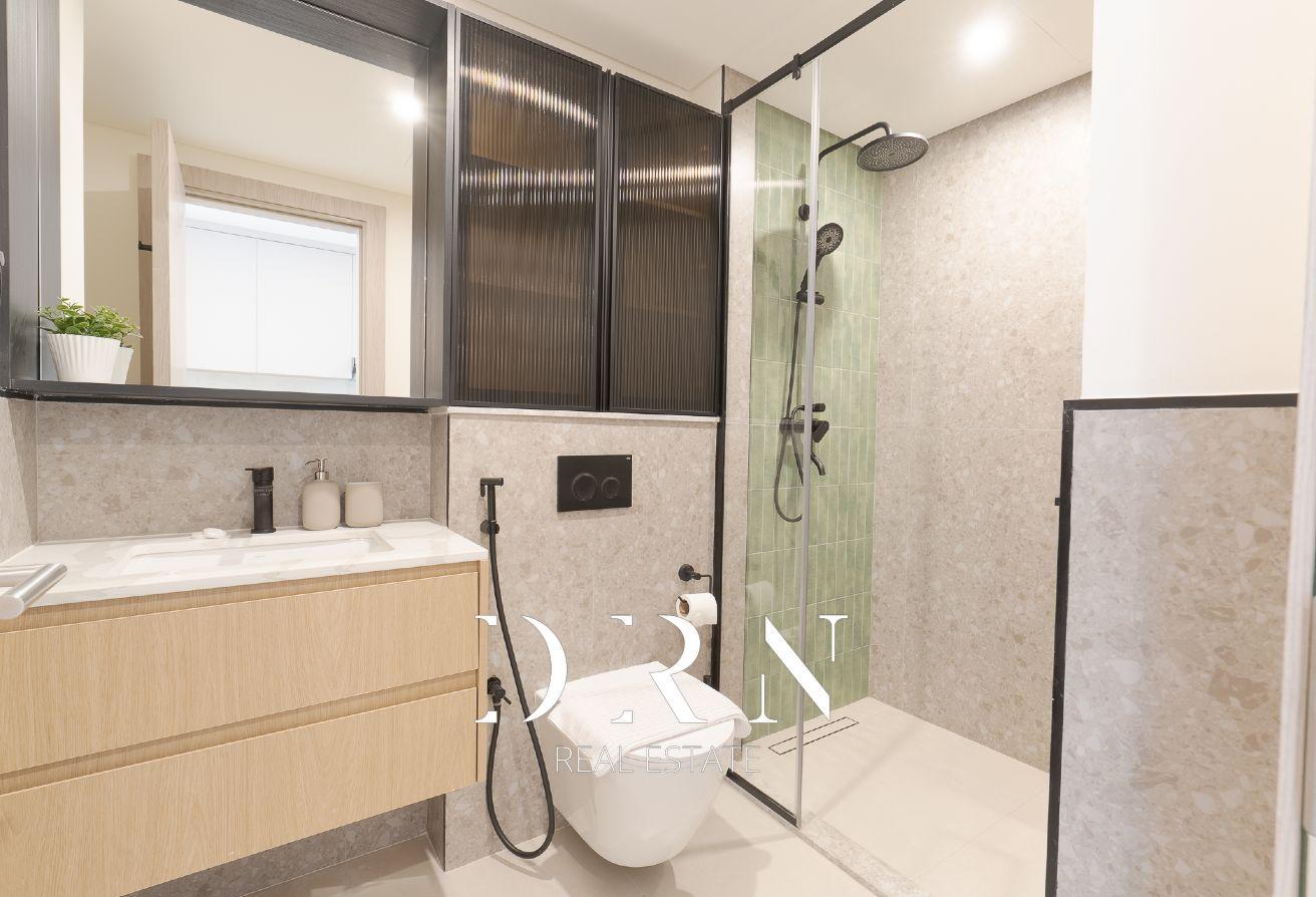 Elegant Studio | Upgraded | Furnished | Vacant photo 10