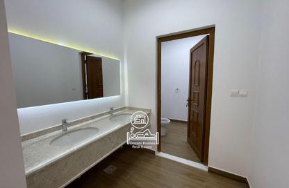 Apartment - 1 Bedroom - 2 Bathrooms for rent in Mohamed Bin Zayed City - Abu Dhabi