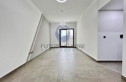 Apartment - 2 - 3 for rent in Iltemas Residence - Jumeirah Garden City - Al Satwa - Dubai