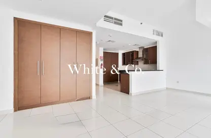 شقة - 1 حمام للبيع في برج وارف الغربي - الخليج التجاري - دبي