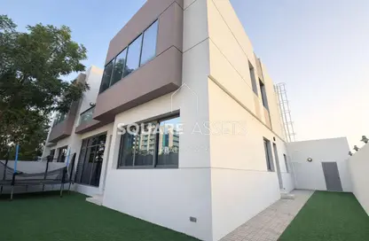 فيلا - 4 غرف نوم - 5 حمامات للايجار في منخول - بر دبي - دبي