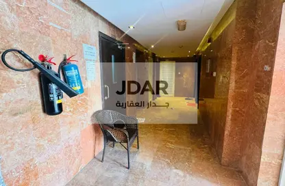 عمارة بالكامل - 5 غرف نوم - 4 حمامات للبيع في تجارية مويلح - الشارقة
