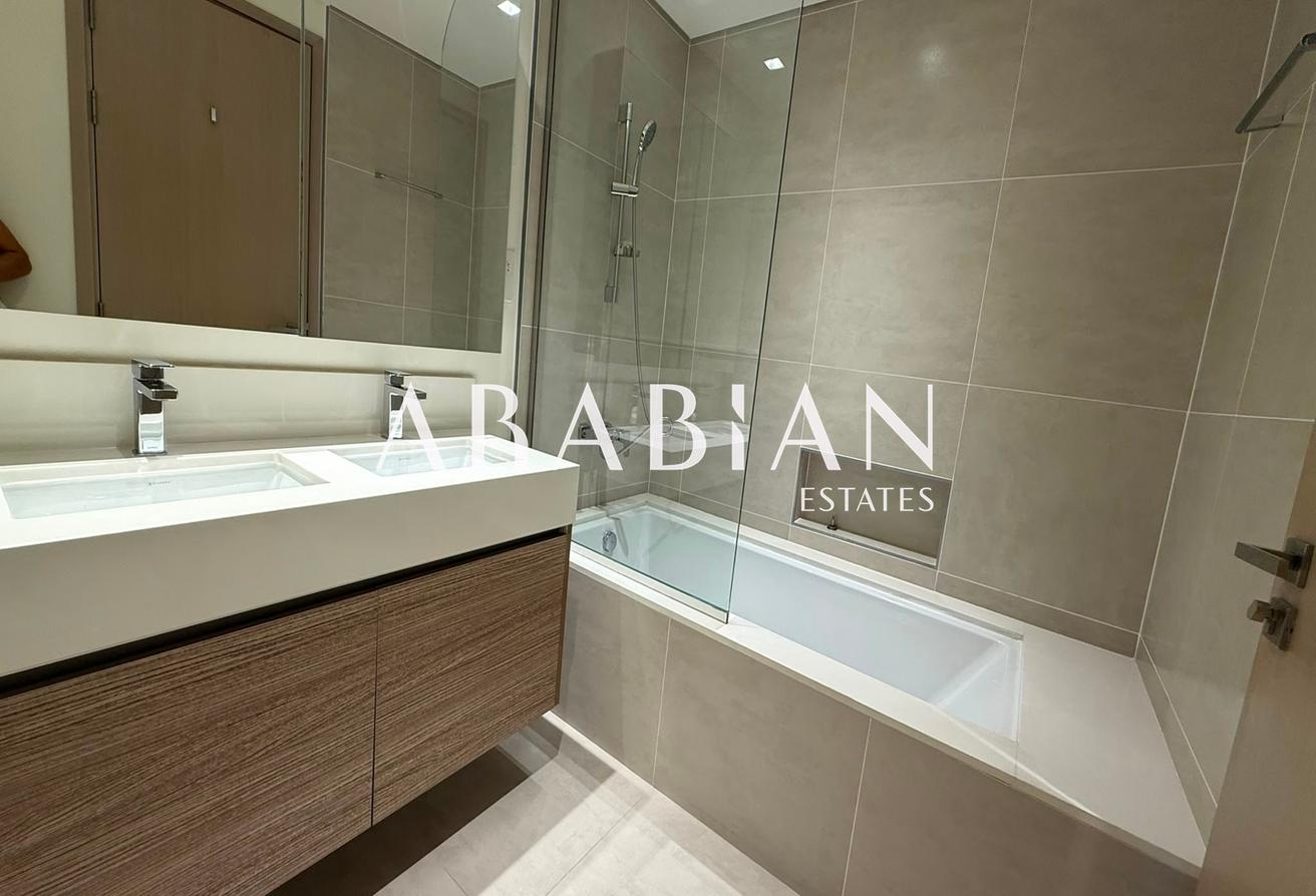 High-Floor 2BR Apartment | Community View | Vacant photo 7