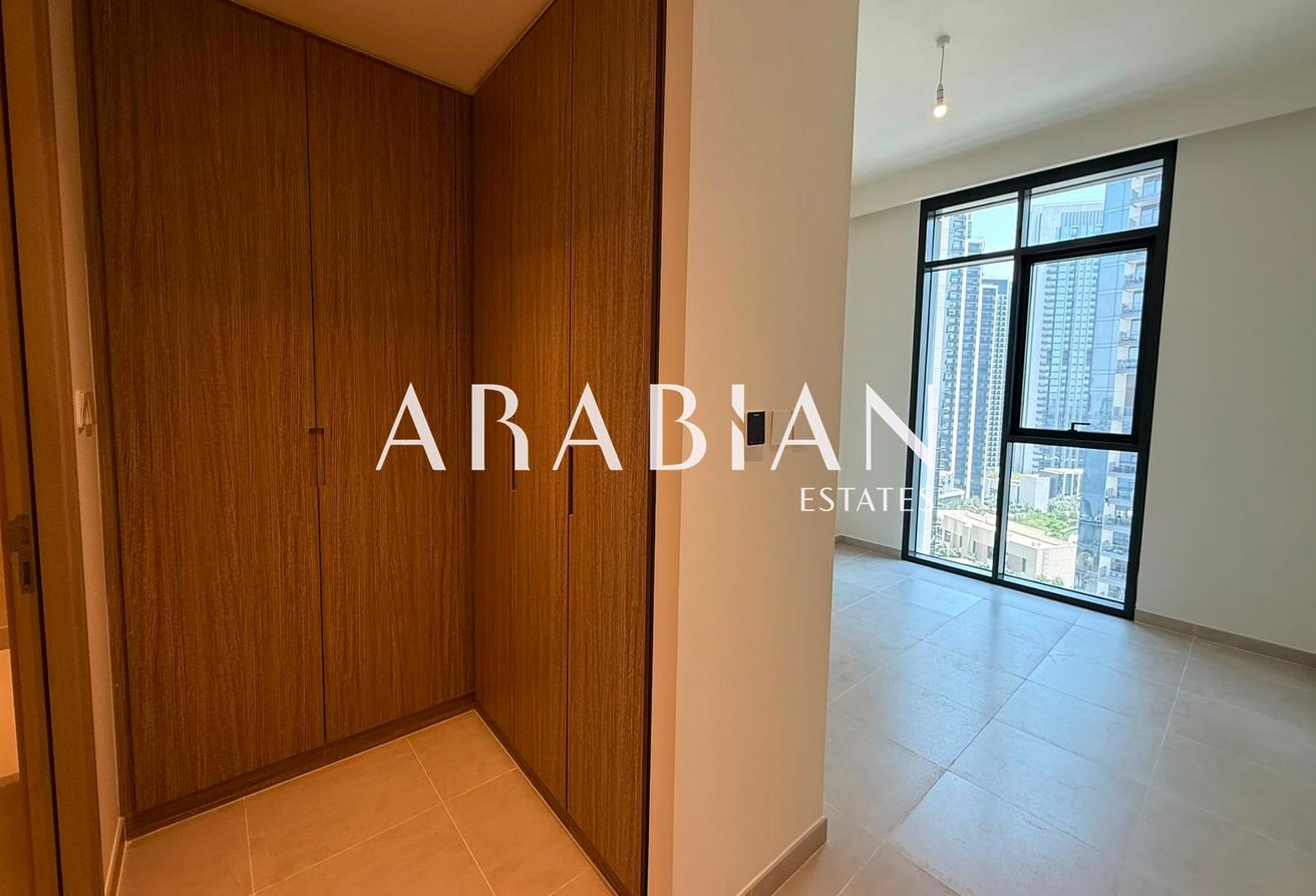 High-Floor 2BR Apartment | Community View | Vacant photo 6