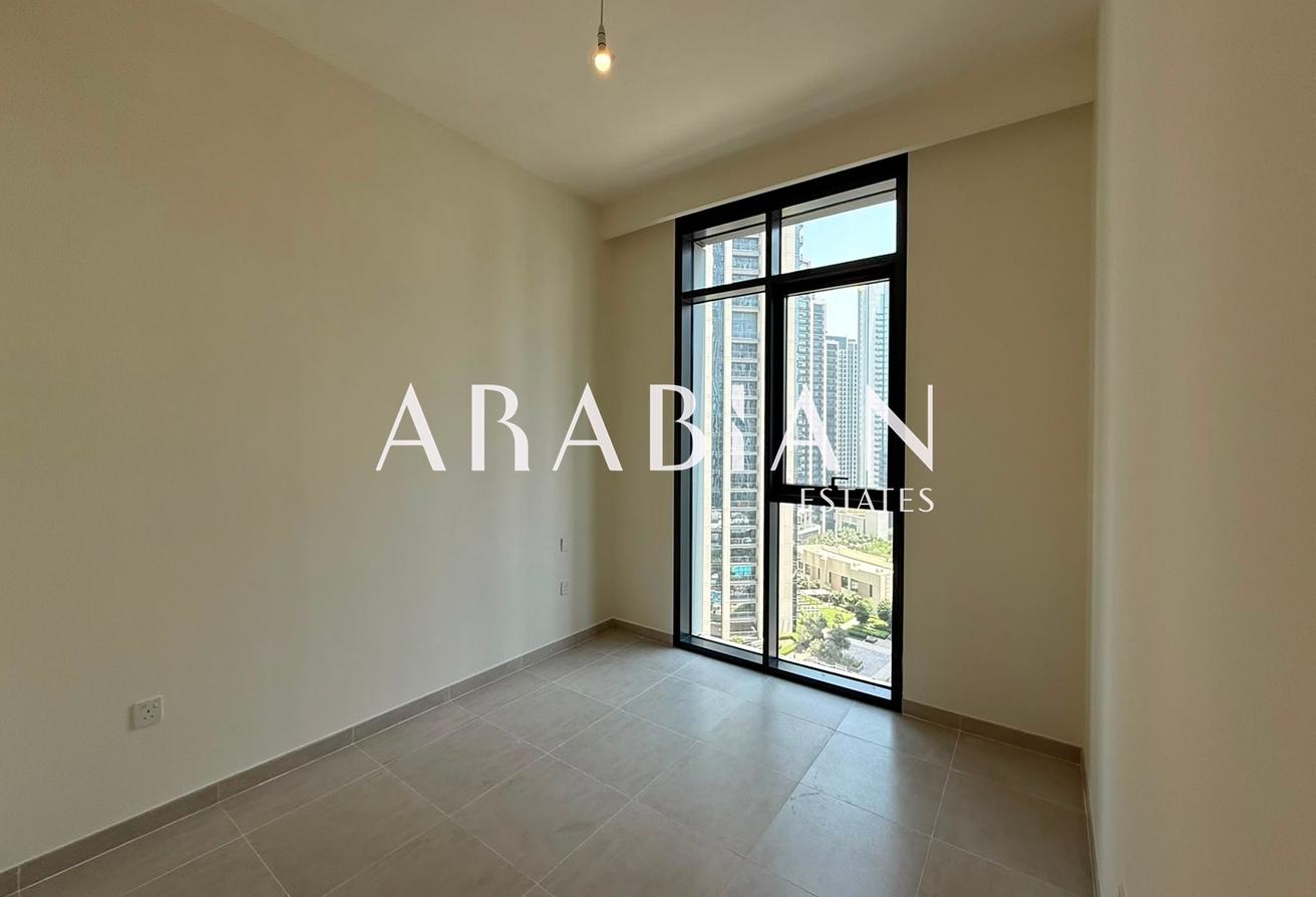 High-Floor 2BR Apartment | Community View | Vacant photo 4