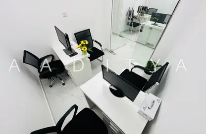 مكتب - غرفة نوم - 1 حمام للايجار في ريم ريزدنسي - الكرامة - دبي