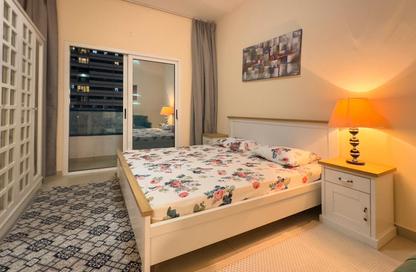 Apartment - 1 Bedroom - 2 Bathrooms for rent in Beach Tower 2 - Al Khan Lagoon - Al Khan - Sharjah