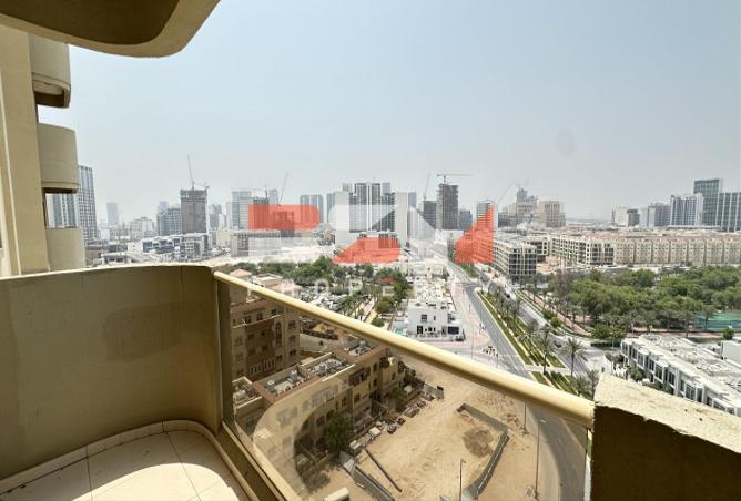 SPACIOUS 2 BED WITH 3 WASHROOMS