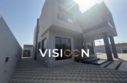 Villa - 4 Bedrooms - 6 Bathrooms for rent in Nad Al Sheba 3 - Nad Al Sheba - Dubai