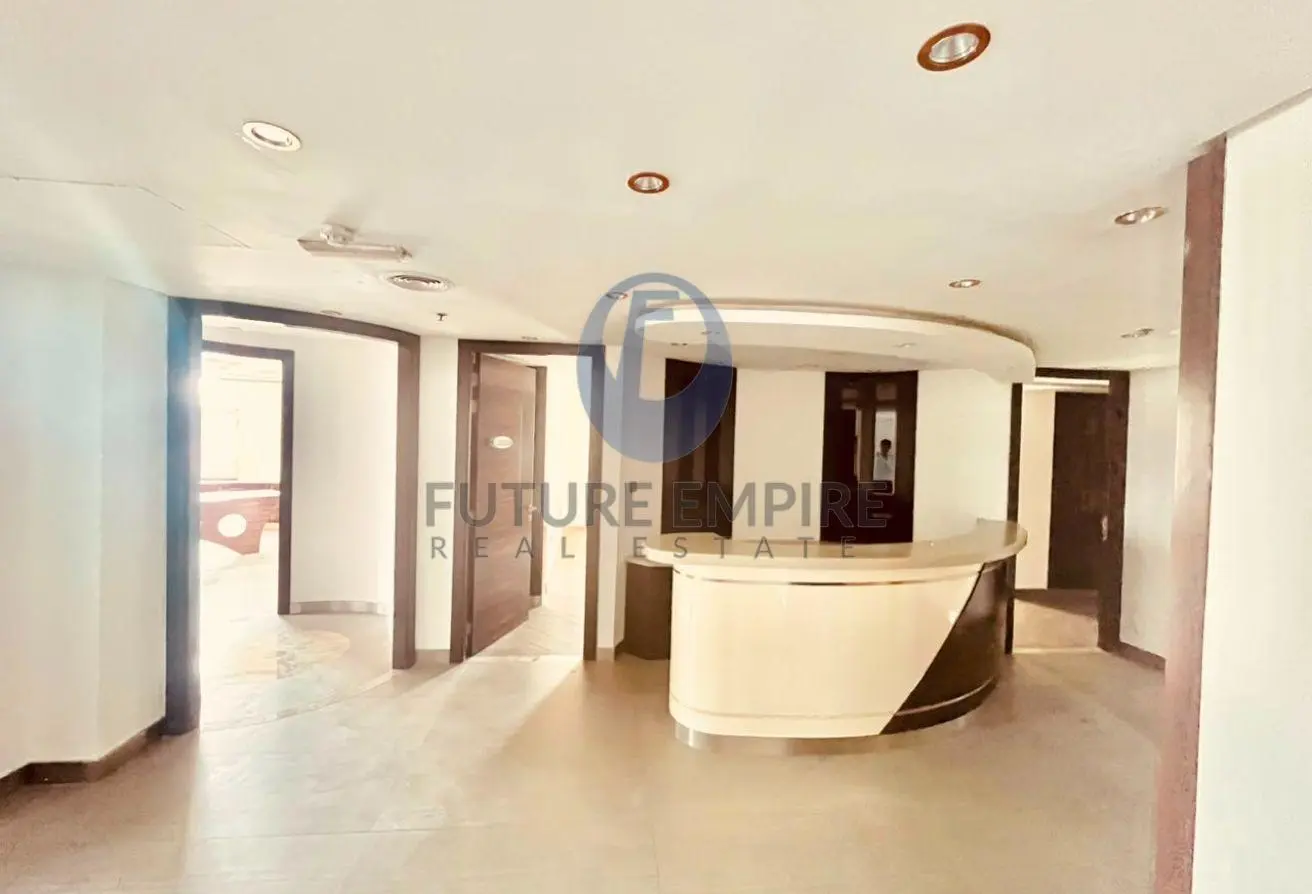 164566912 - Property Main Image