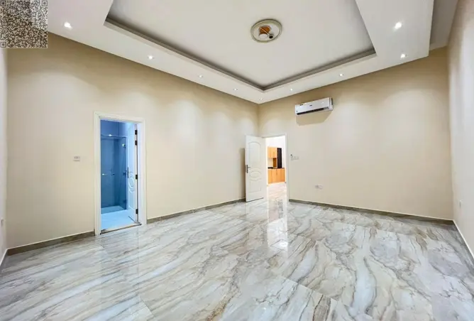 147800356 - Property Image 3