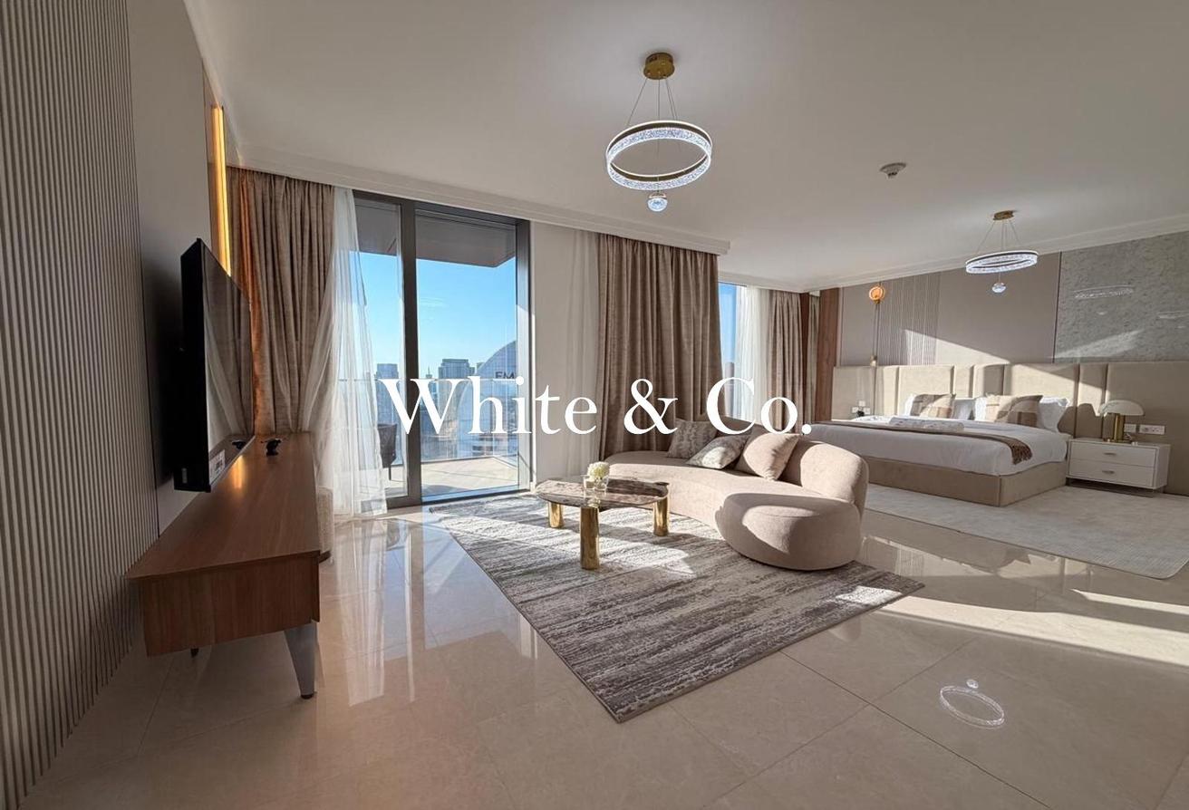 Luxury Penthouse | Burj views | Furnished photo 8