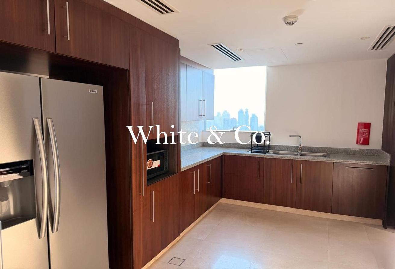 Luxury Penthouse | Burj views | Furnished photo 12