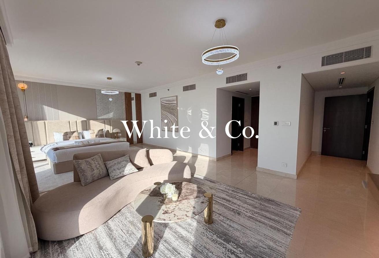 Luxury Penthouse | Burj views | Furnished photo 9