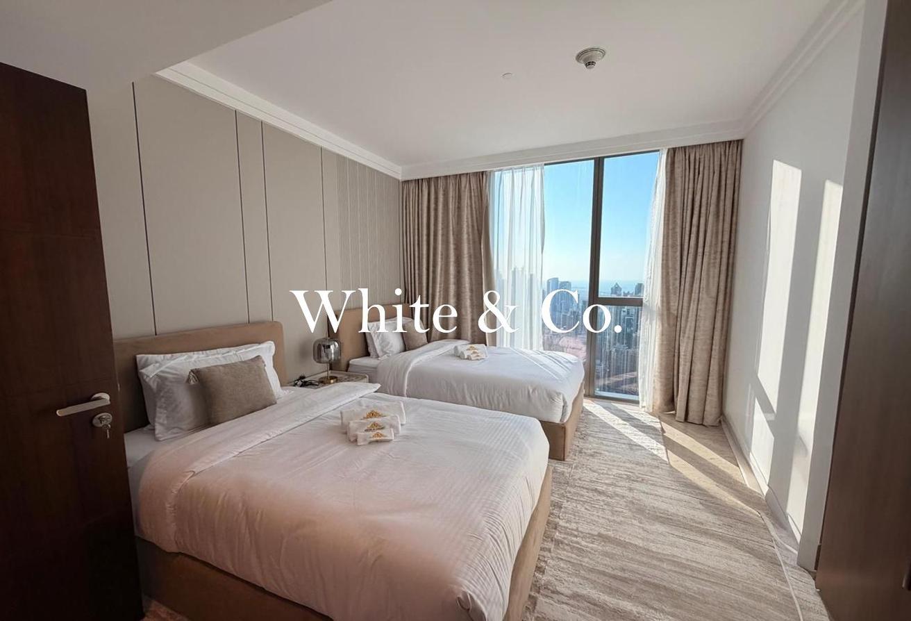 Luxury Penthouse | Burj views | Furnished photo 15