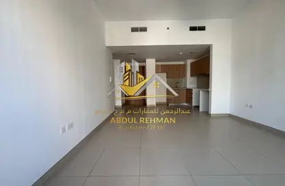 شقة - غرفة نوم - 1 حمام للايجار في شمس رزيدنسز - جزيرة مريم - الخان - الشارقة شقة - غرفة نوم - 1 حمام للايجار في شمس رزيدنسز - جزيرة مريم - الخان - الشارقة