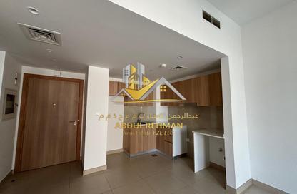 Apartment - 1 - 1 for rent in Shams Residence - Maryam Island - Al Khan - Sharjah Apartment - 1 - 1 for rent in Shams Residence - Maryam Island - Al Khan - Sharjah