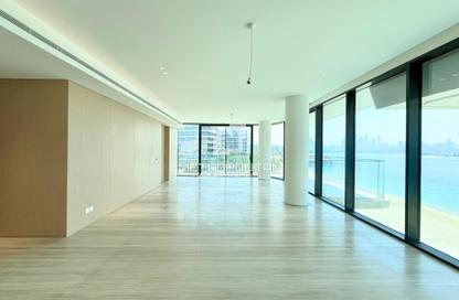 Apartment - 3 - 4 for sale in Luce - The Crescent - Palm Jumeirah - Dubai Apartment - 3 - 4 for sale in Luce - The Crescent - Palm Jumeirah - Dubai