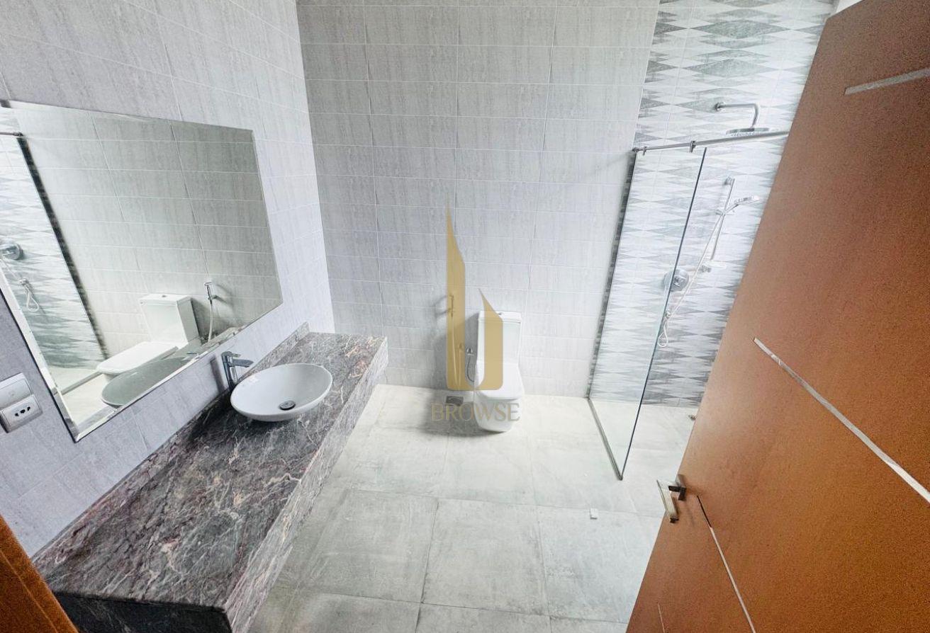 Independent Villa l Majilis + 5BR + Service Block photo 15