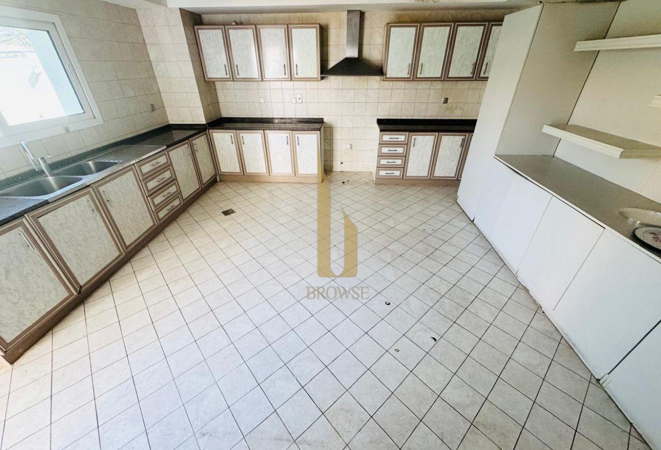Independent Villa l Majilis + 5BR + Service Block photo 20