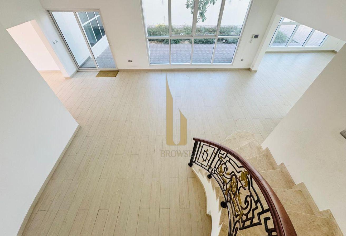 Independent Villa l Majilis + 5BR + Service Block photo 17