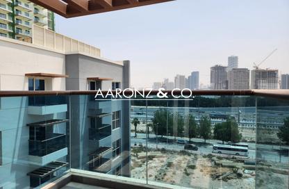 Apartment - 2 Bedrooms - 2 Bathrooms for rent in Silver lining - Jumeirah Village Triangle - Dubai