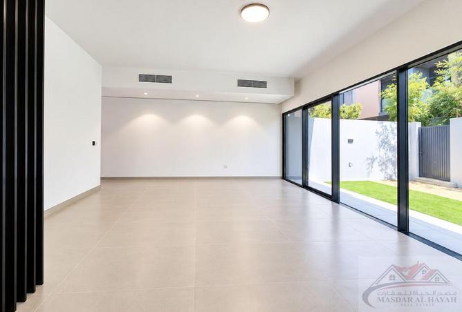 145090597 - Property Image 3