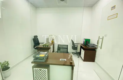 Office Space - 1 Bedroom - 1 Bathroom for rent in Red Avenue - Al Garhoud - Dubai