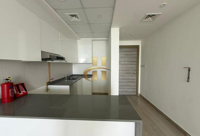 82815700 - Property Image 3