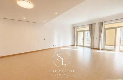 Apartment - 2 Bedrooms - 3 Bathrooms for rent in Al Habool - Shoreline Apartments - Palm Jumeirah - Dubai