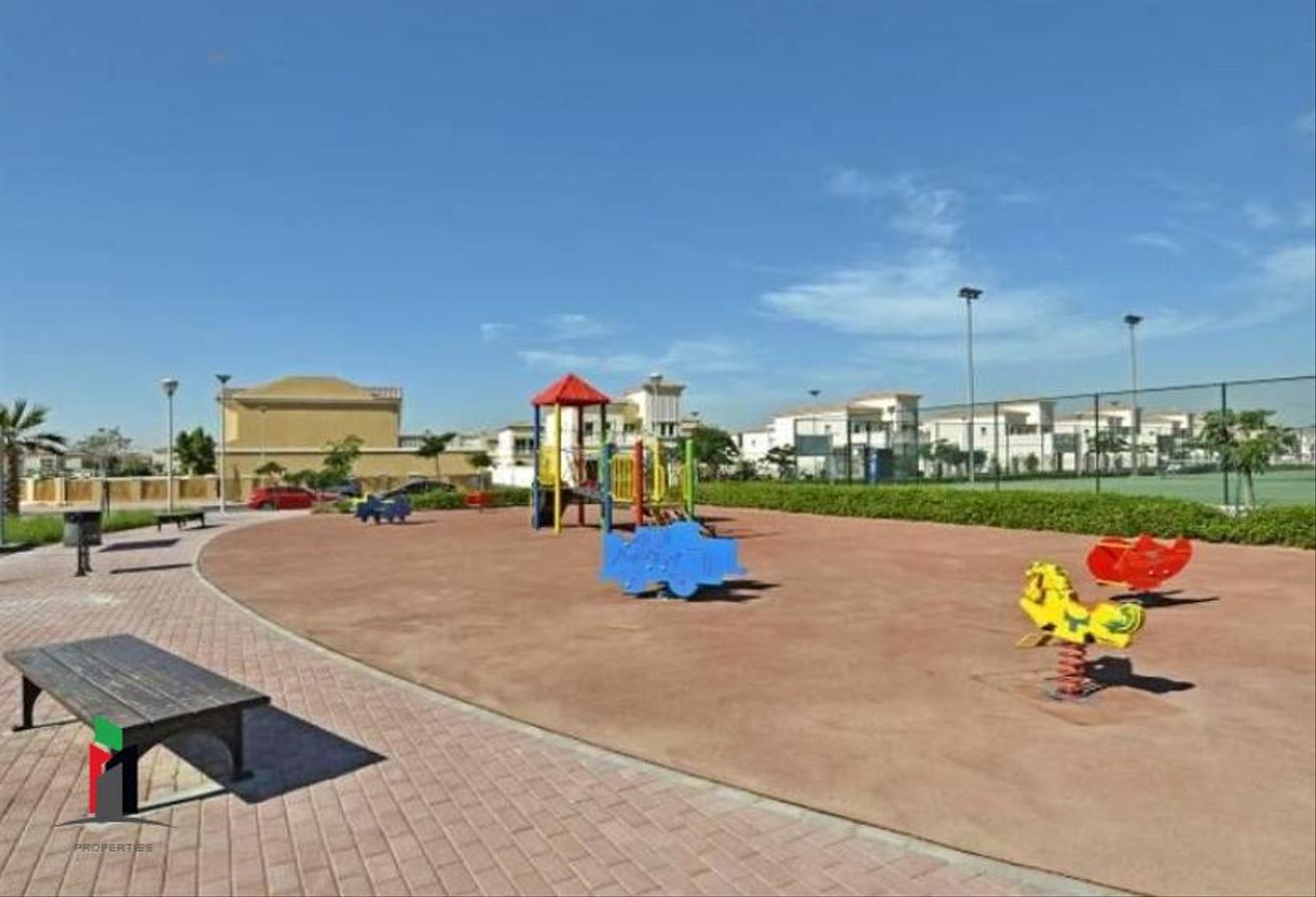 SPACIOUS STUDIO | AVAILABLE 1ST OCT |FURNISHED photo 10