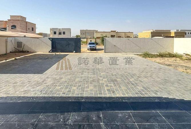 90924610 - Property Image 2
