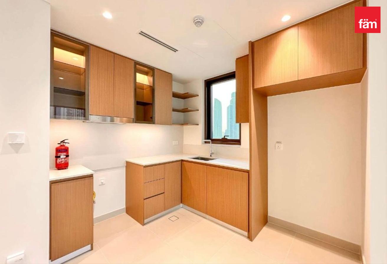 Elevated Coastal Living | High Floor | Spacious photo 4