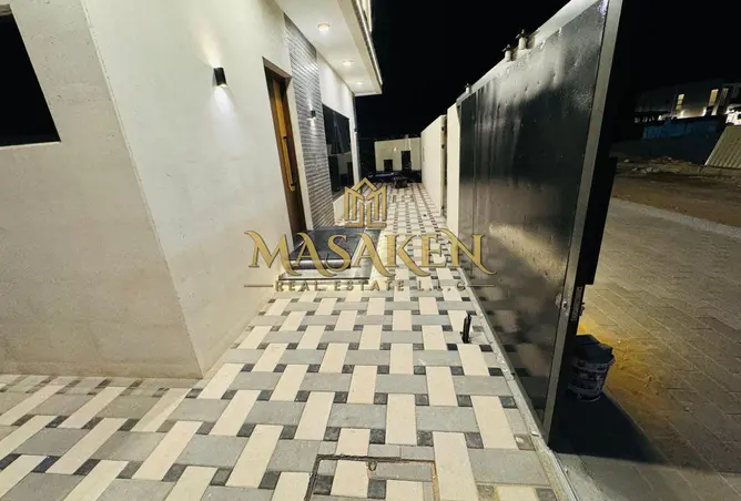 145544289 - Property Image 2