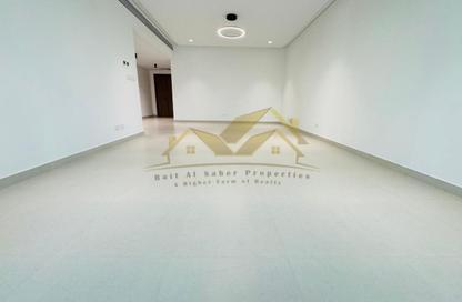 Apartment - 2 Bedrooms - 3 Bathrooms for rent in Sheikh Zayed Road - Dubai